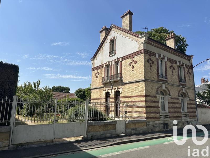 Maison - 168 m² - 7 pièces