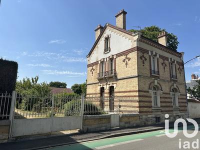 Maison - 168 m² - 7 pièces