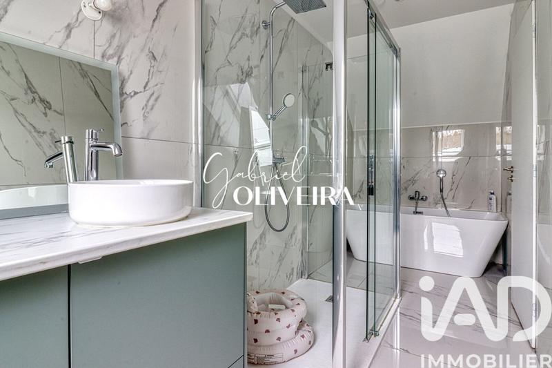 Maison - 110 m² - 5 pièces