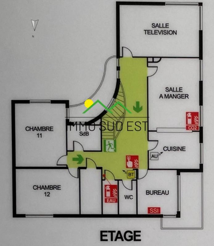 Maison - 252 m² - 10 pièces