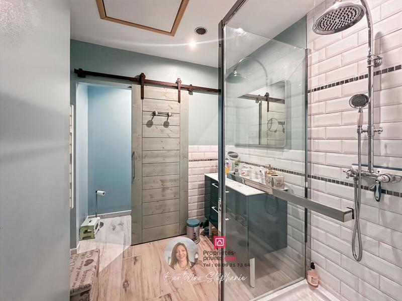 Maison - 180 m² - 4 pièces