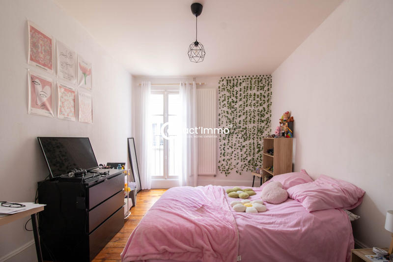 Appartement - 100 m² - 5 pièces