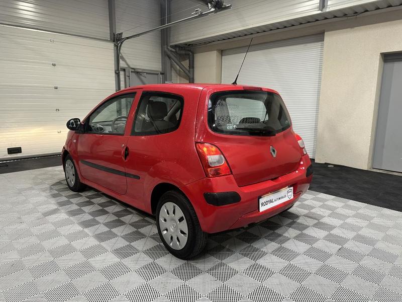 Renault Twingo II (X44) 1.2 i 16v 75 cv