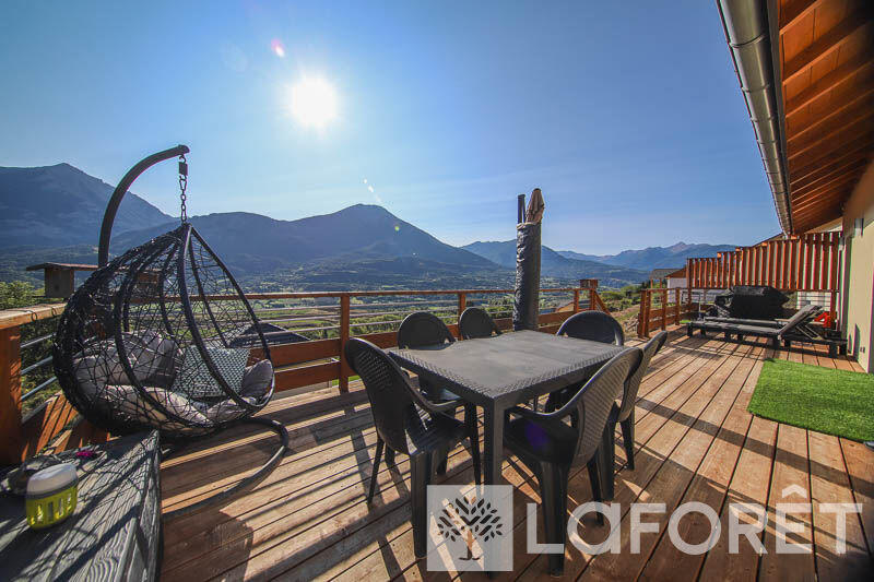 Maison - 131 m² - 5 pièces