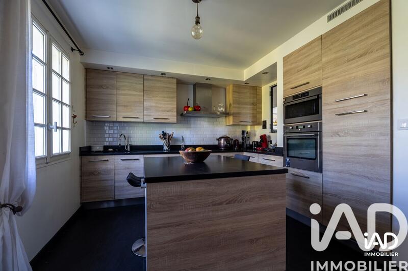 Maison - 138 m² - 7 pièces