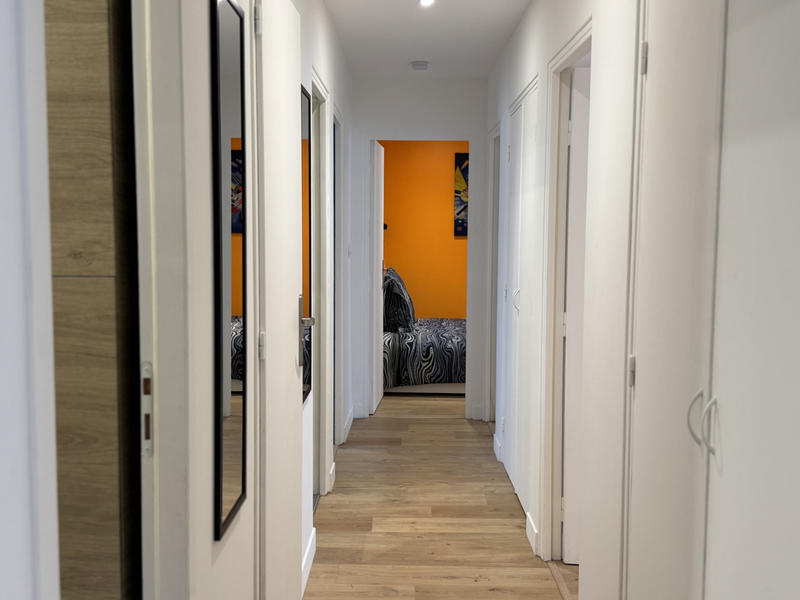 Appartement - 85 m² - 5 pièces