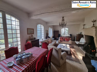 Maison - 320 m² - 8 pièces