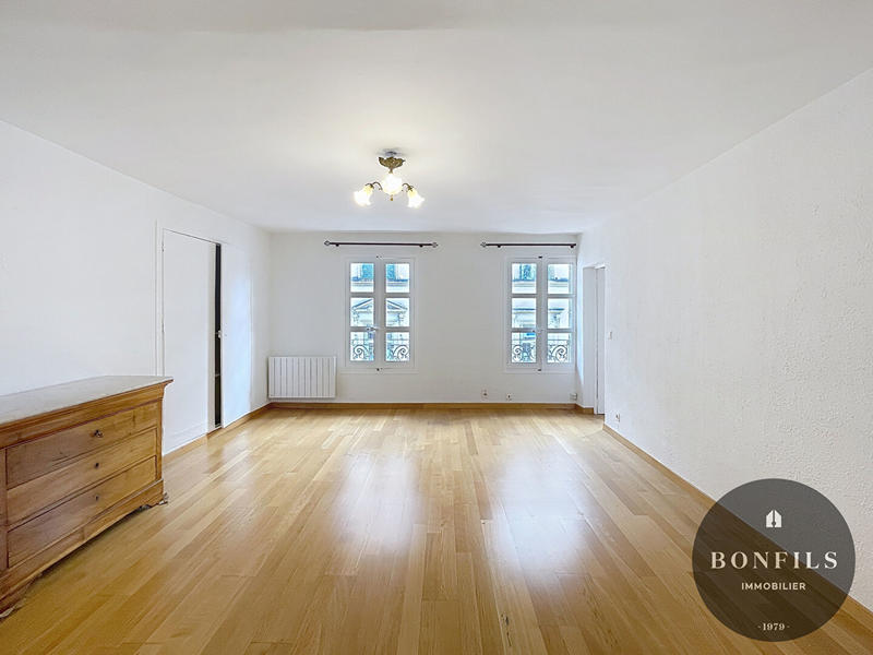 Appartement - 83 m² - 3 pièces