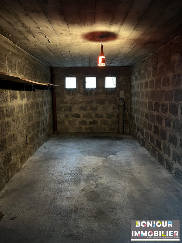 Parking / Garage - 17 m²