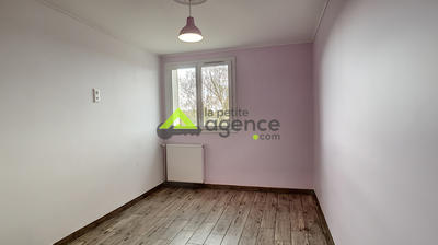 Appartement - 70 m² - 4 pièces
