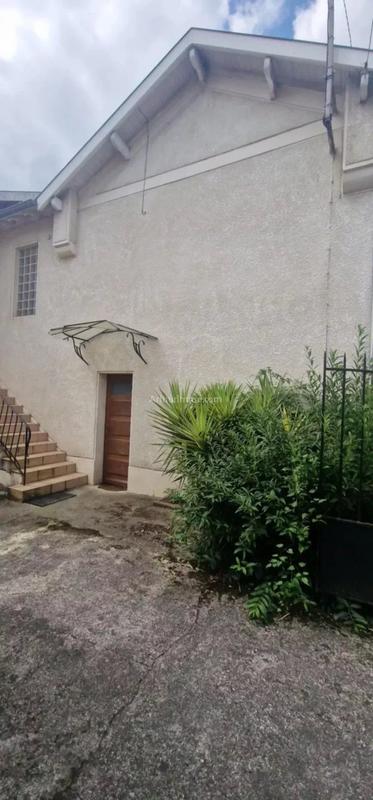 Maison - 107 m² - 6 pièces