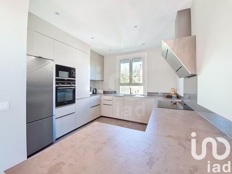 Maison - 174 m² - 7 pièces