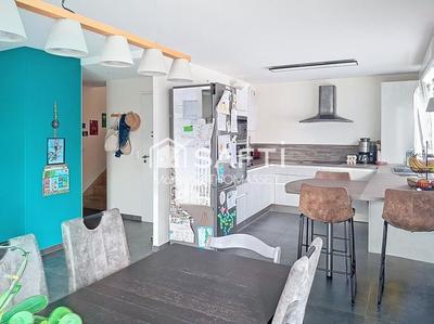 Duplex - 93 m² - 4 pièces