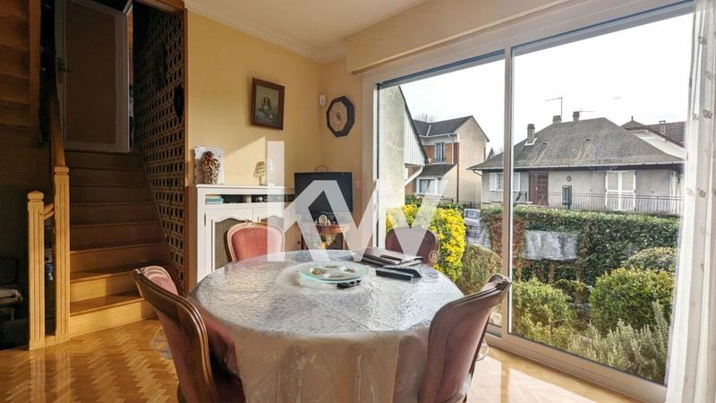 Maison - 106 m² - 5 pièces