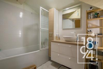 Loft - 72 m² - 2 pièces