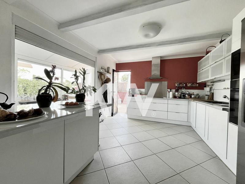 Villa - 137 m² - 4 pièces