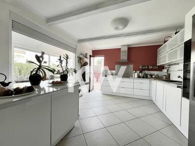 Villa - 137 m² - 4 pièces