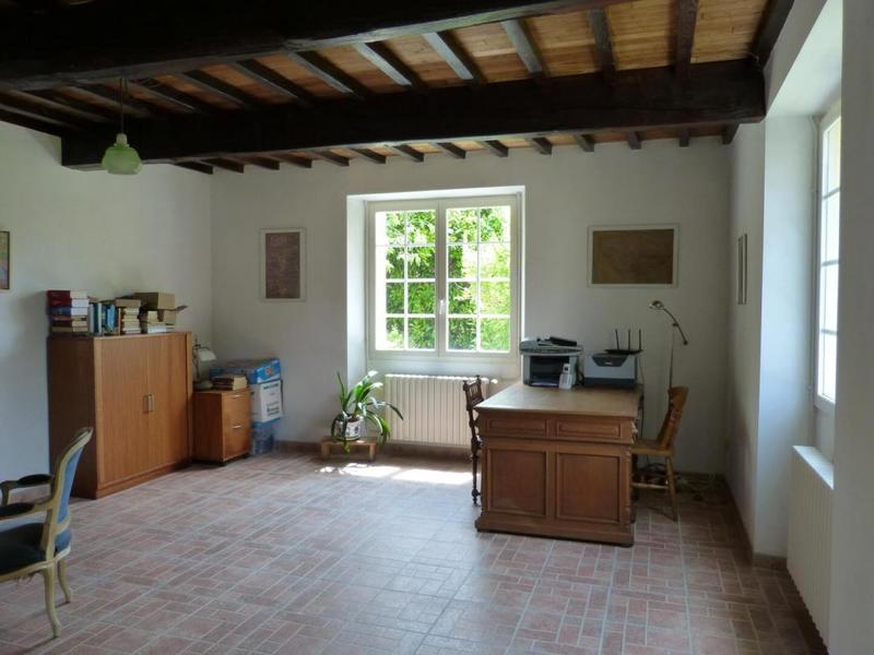 Propriété - 266 m² - 9 pièces