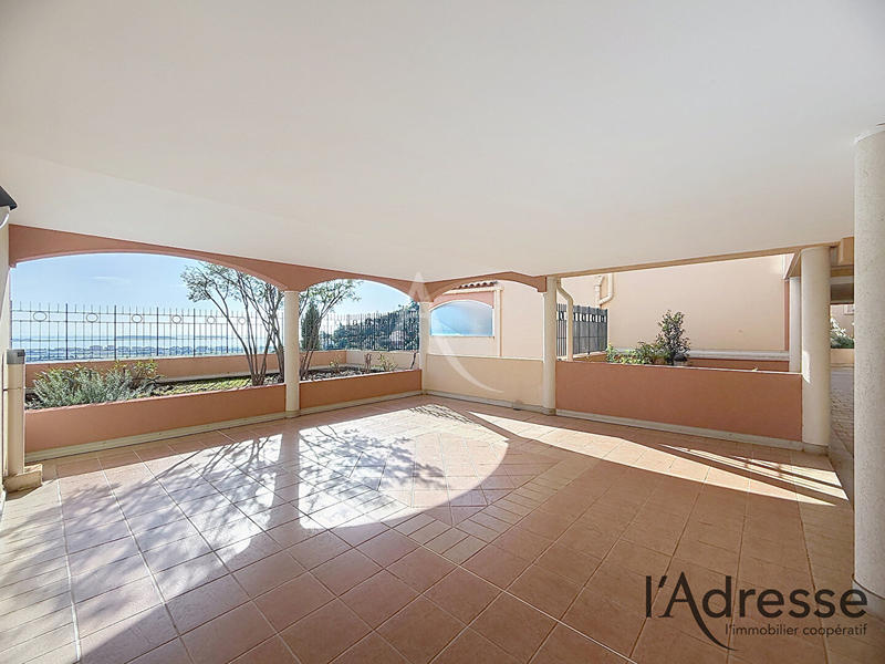 Appartement - 104 m² - 4 pièces