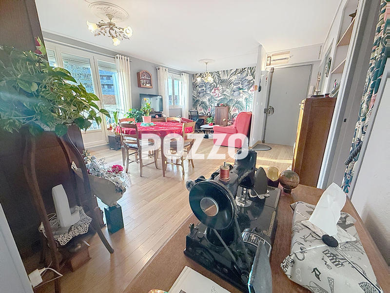 Appartement - 65 m² - 3 pièces