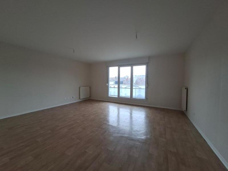 Appartement - 93 m² - 5 pièces