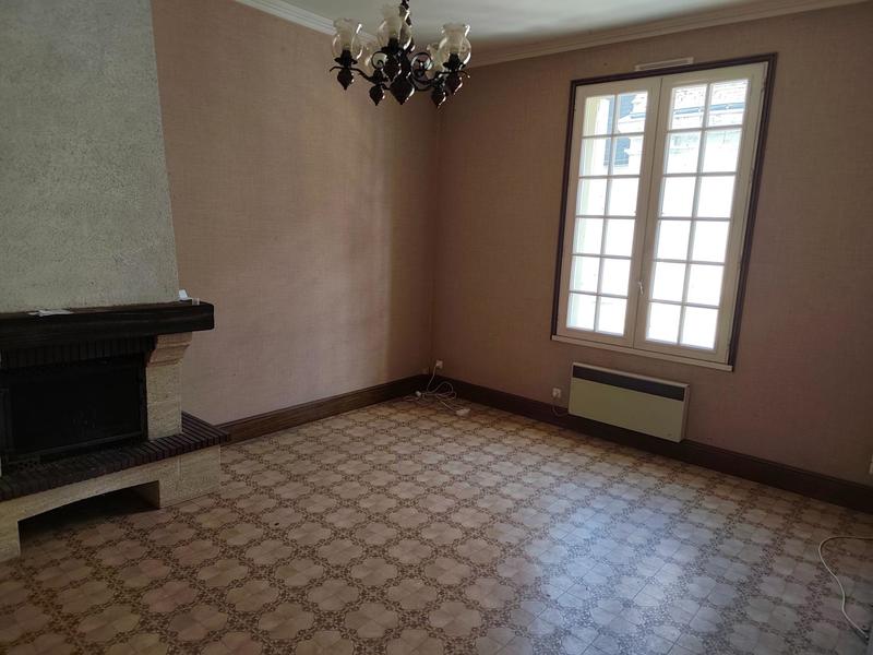 Maison - 96 m² - 5 pièces