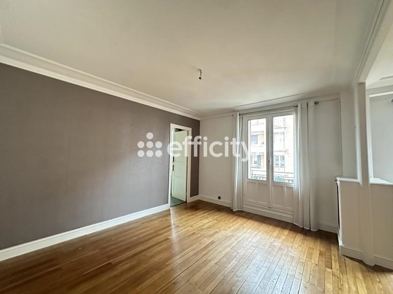 Appartement ancien - 108 m² - 4 pièces