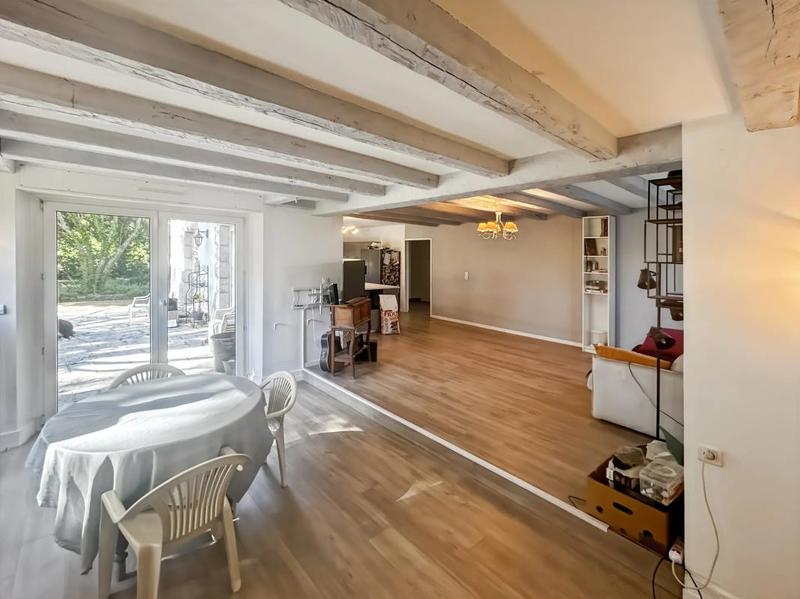 Maison - 174 m² - 7 pièces