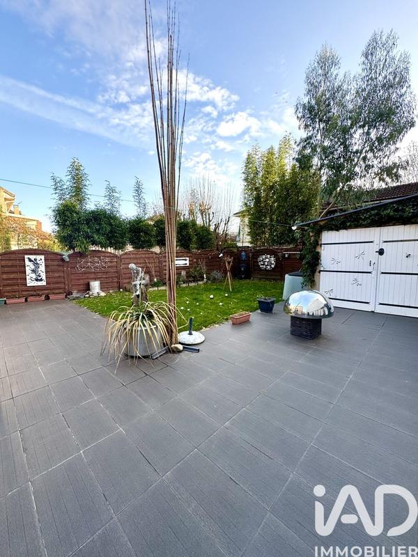 Maison - 90 m² - 4 pièces