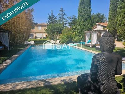 Maison - 293 m² - 8 pièces