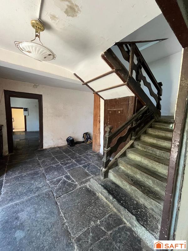 Maison - 185 m² - 7 pièces