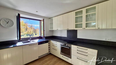 Appartement - 105 m² - 4 pièces