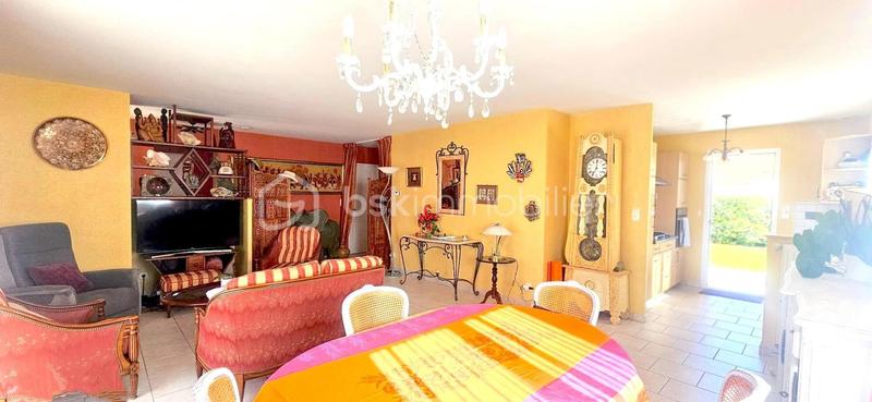 Maison traditionnelle - 110 m² - 5 pièces