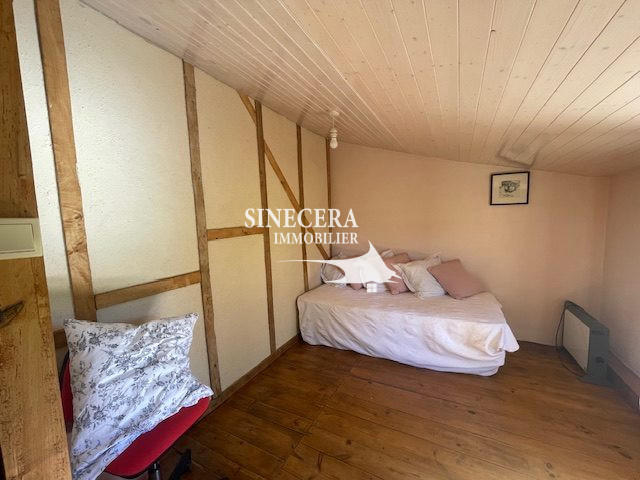 Maison - 340 m² - 5 pièces