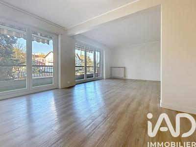 Appartement - 102 m² - 4 pièces