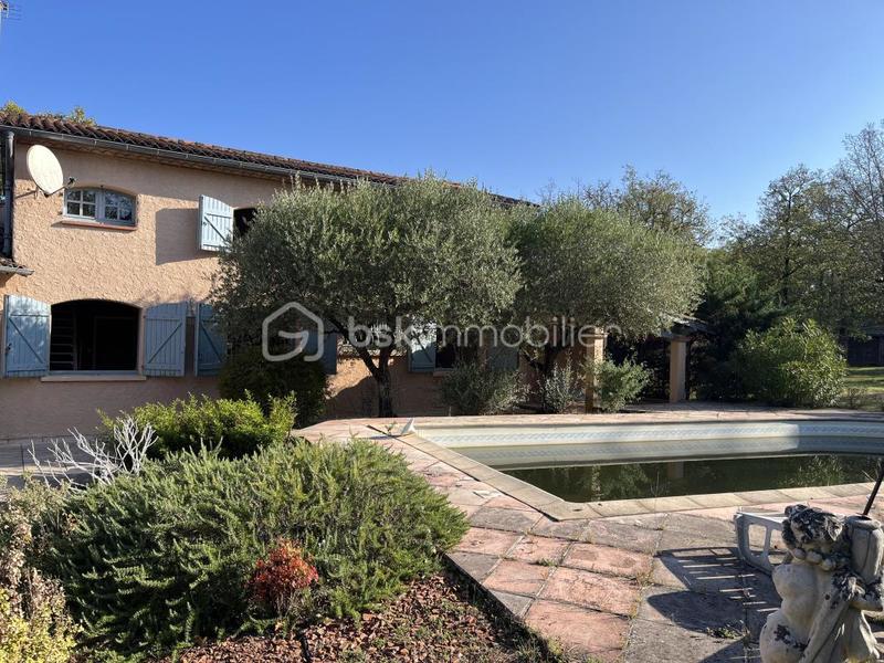 Maison - 189 m² - 7 pièces