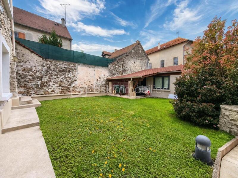 Maison - 140 m² - 4 pièces