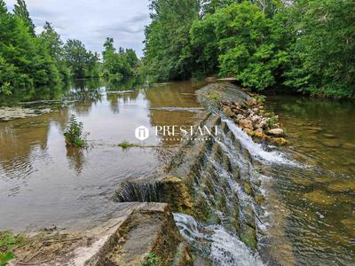 Demeure - 524 m² - 13 pièces