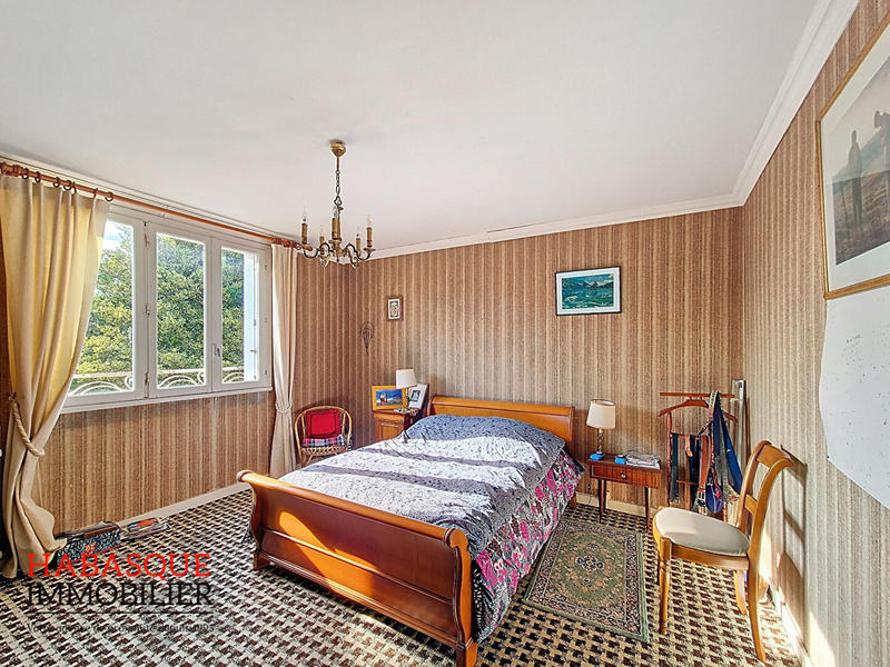 Maison - 159 m² - 7 pièces