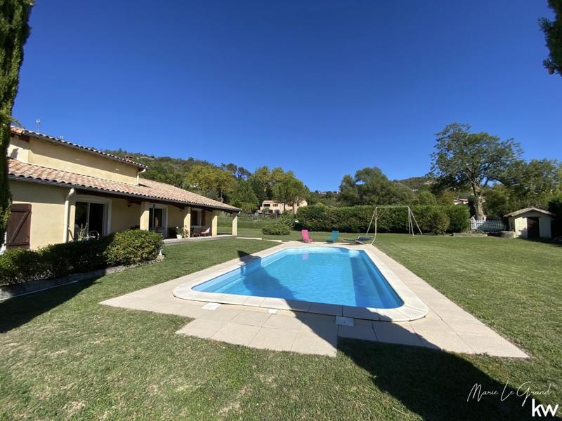 Maison - 146 m² - 6 pièces