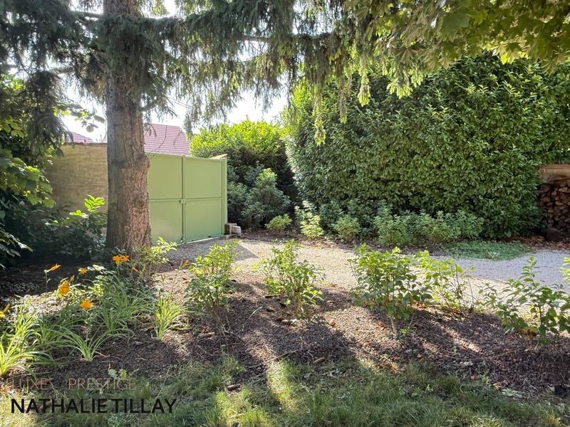 Maison - 380 m² - 11 pièces