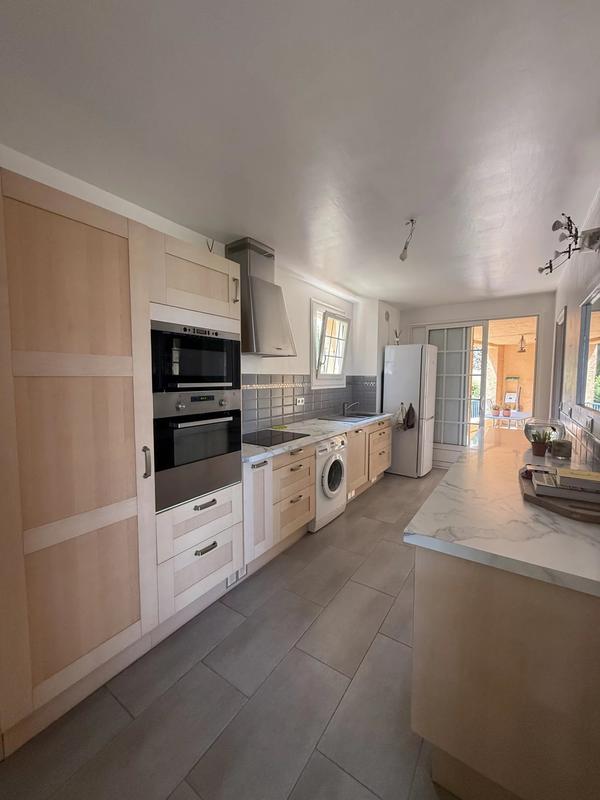 Appartement - 81 m² - 3 pièces