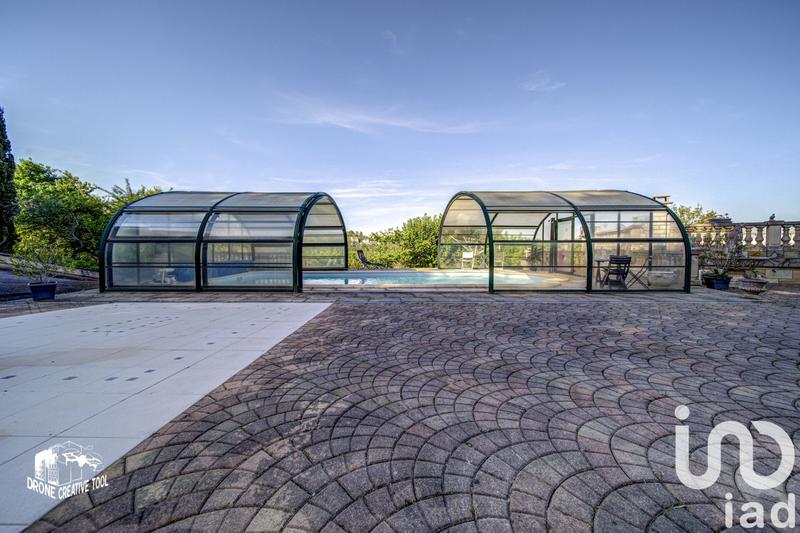 Maison - 251 m² - 8 pièces