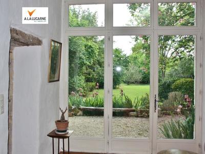 Maison - 255 m² - 9 pièces