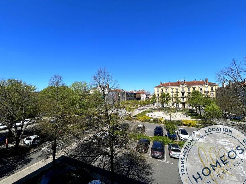 Appartement - 194 m² - 5 pièces