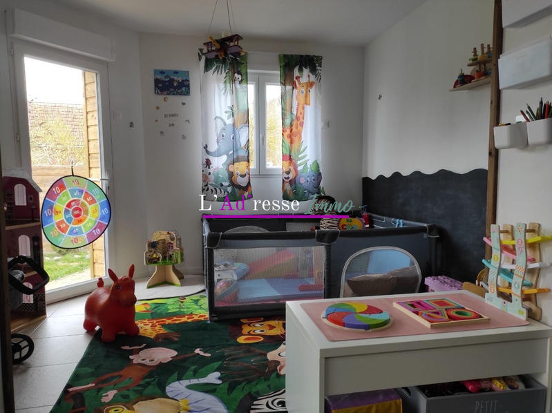 Maison - 110 m² - 5 pièces