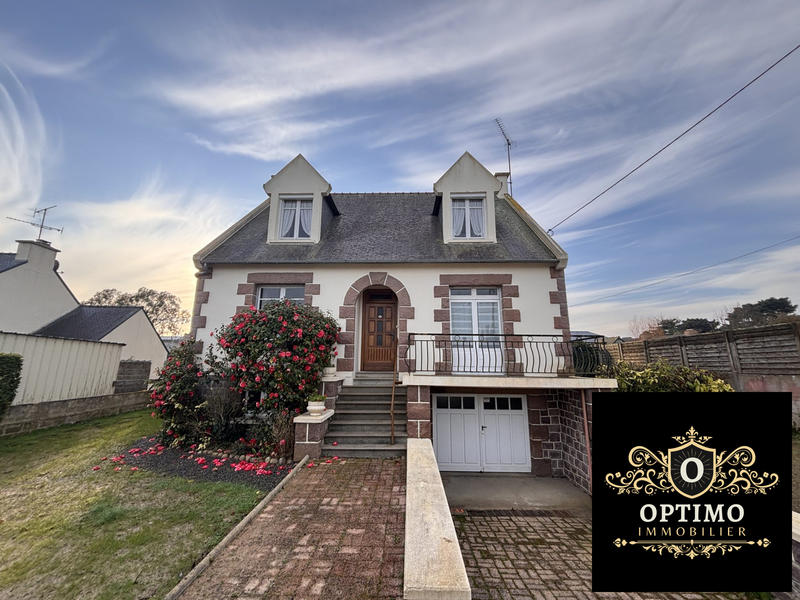 Maison traditionnelle - 103 m² - 6 pièces