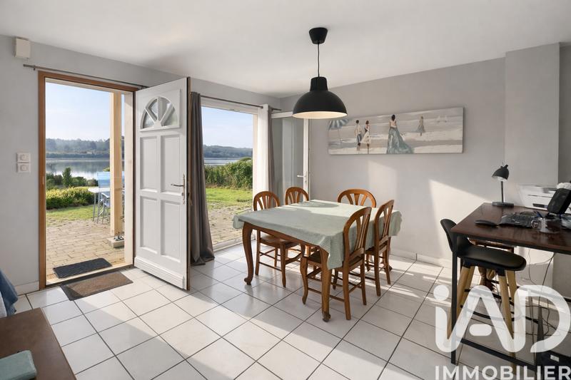 Maison - 95 m² - 5 pièces