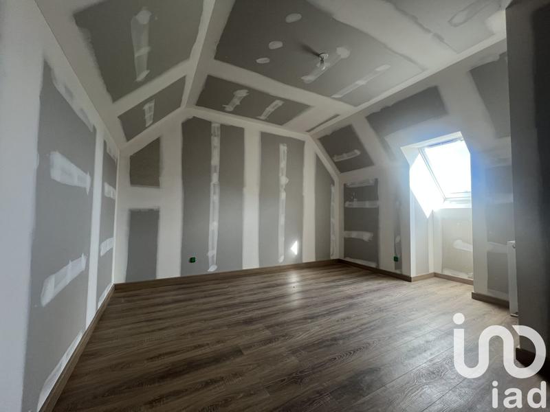 Maison - 105 m² - 5 pièces