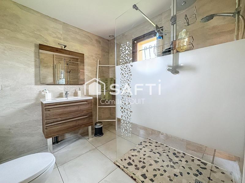 Maison - 217 m² - 8 pièces